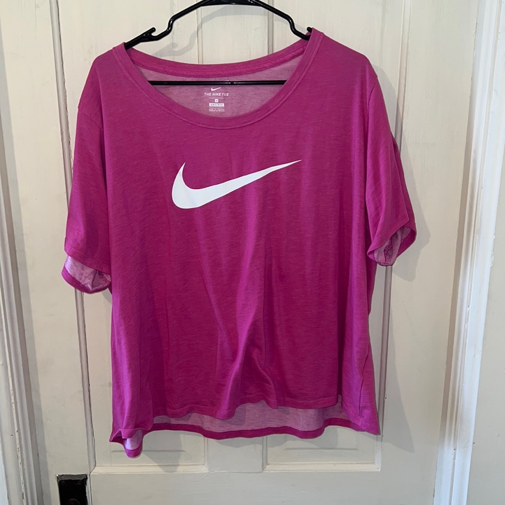 Women’s Nike 3x t shirt